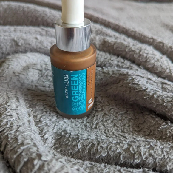 Maybelline New York Green Edition Superdrop face  makeup Tinted Oil makeup 20mL - Picture 4 of 12